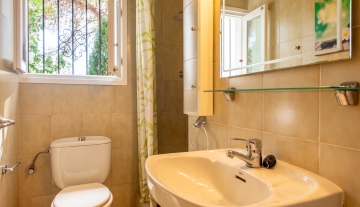 Resa Estates Ibiza Can Furnet villa to renovate for sale views bathroom.jpg